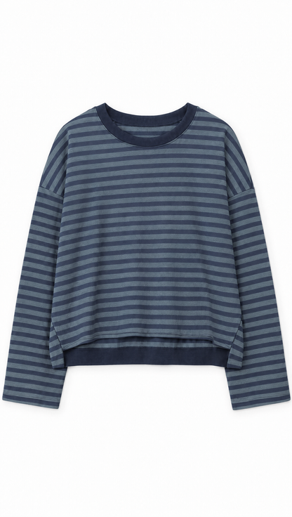Ringelshirt Ella in Dunkelblau-Navy – Flatlay