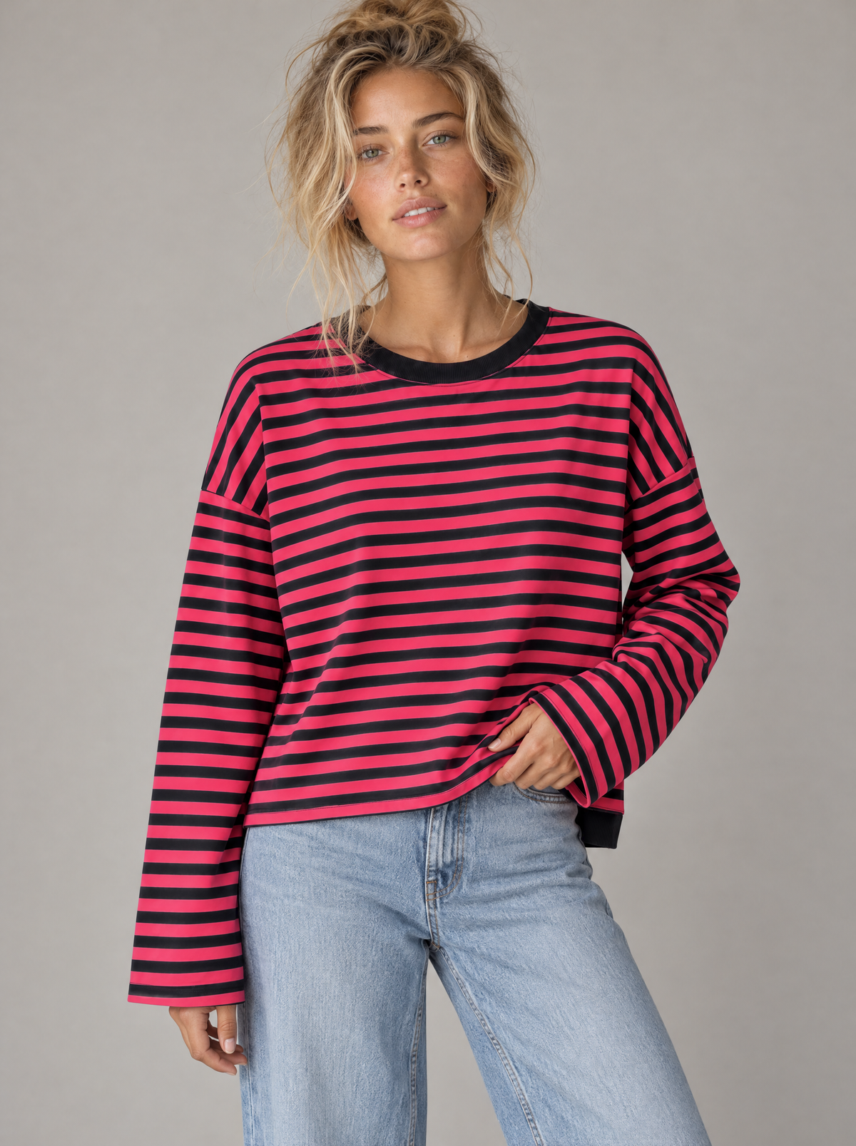 Ringelshirt Ella in Pink-Schwarz – Try-on Oberkörper
