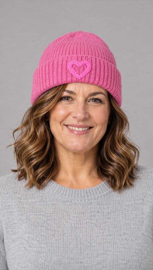 Strickmütze Hanne in Pink – Try-on